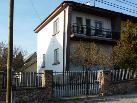 Irányár: 26,3 M Ft - XVI. ker. Árpádföldön eladó ikerházfél alkuképes áron. 